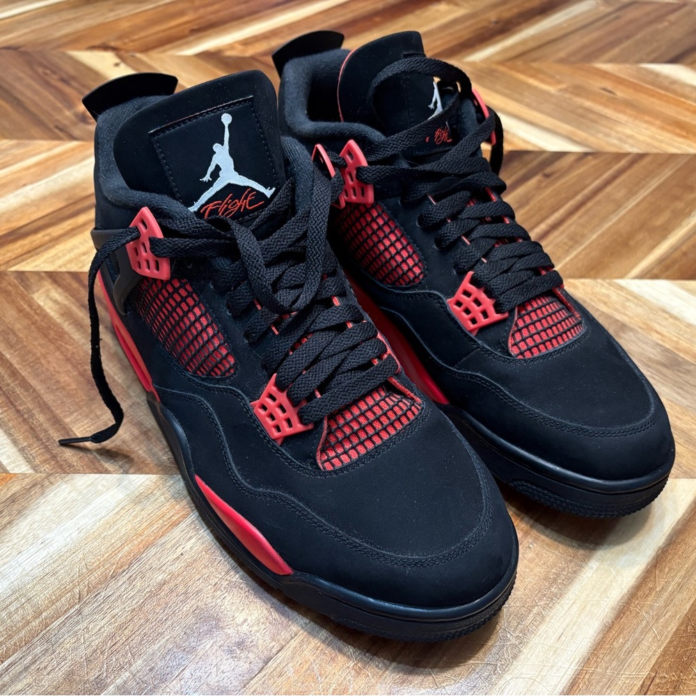 Jordan 4 Retro Red Thunder
